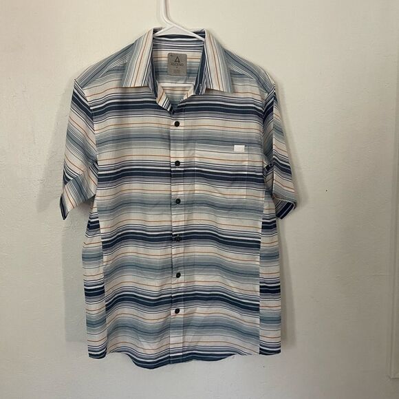 Ascend Shirt Mens medium Blue White Striped Button Up Performance Lightweight - Picture 1 of 4